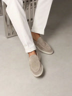 Classic Suède Loafer Light Grey