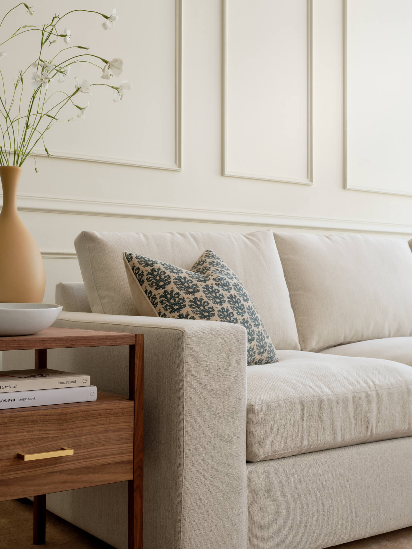 Rio Plush Chaise Sectional in Natural Latex