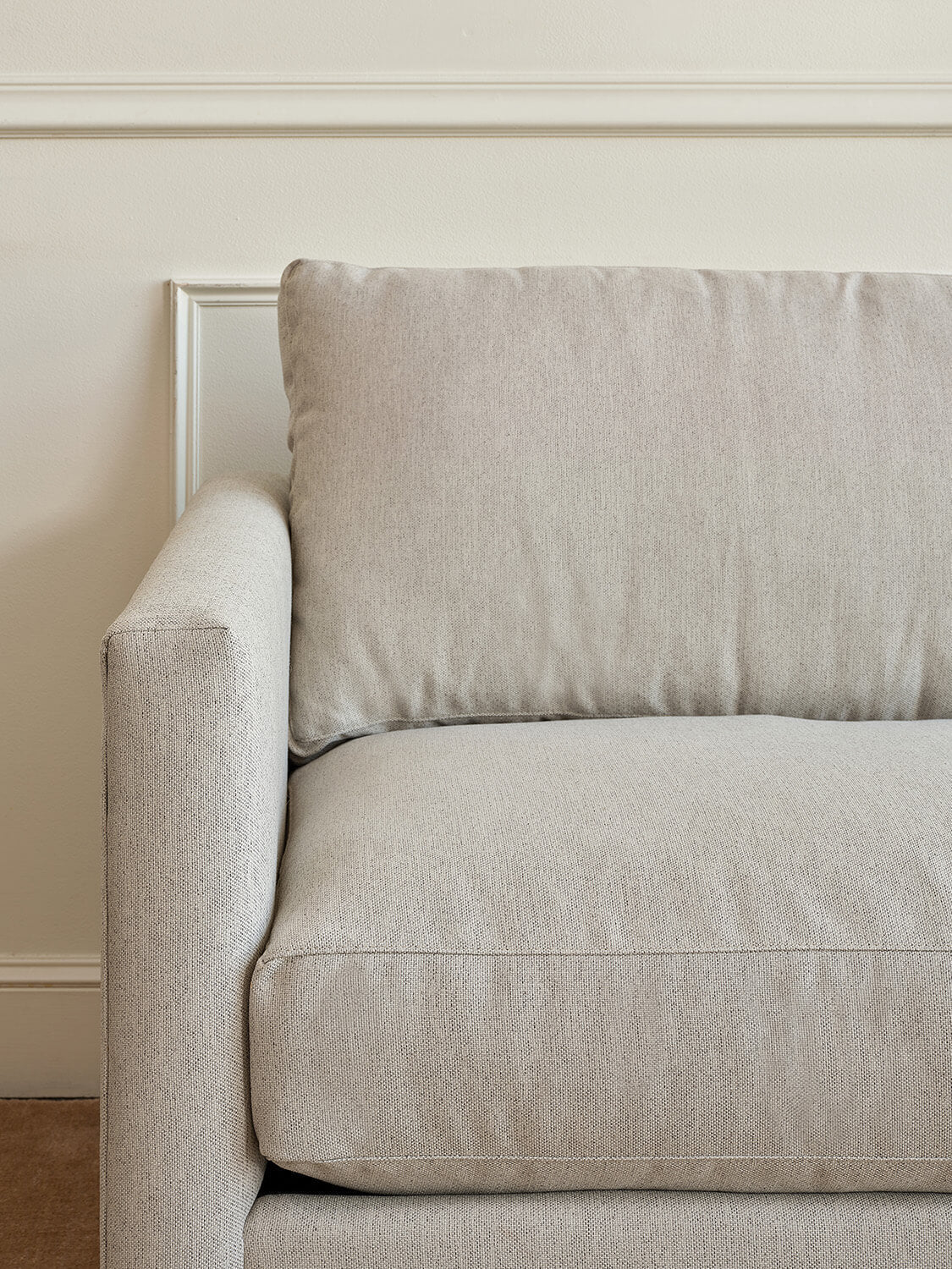 Franklin Swivel Chair in Natural Latex