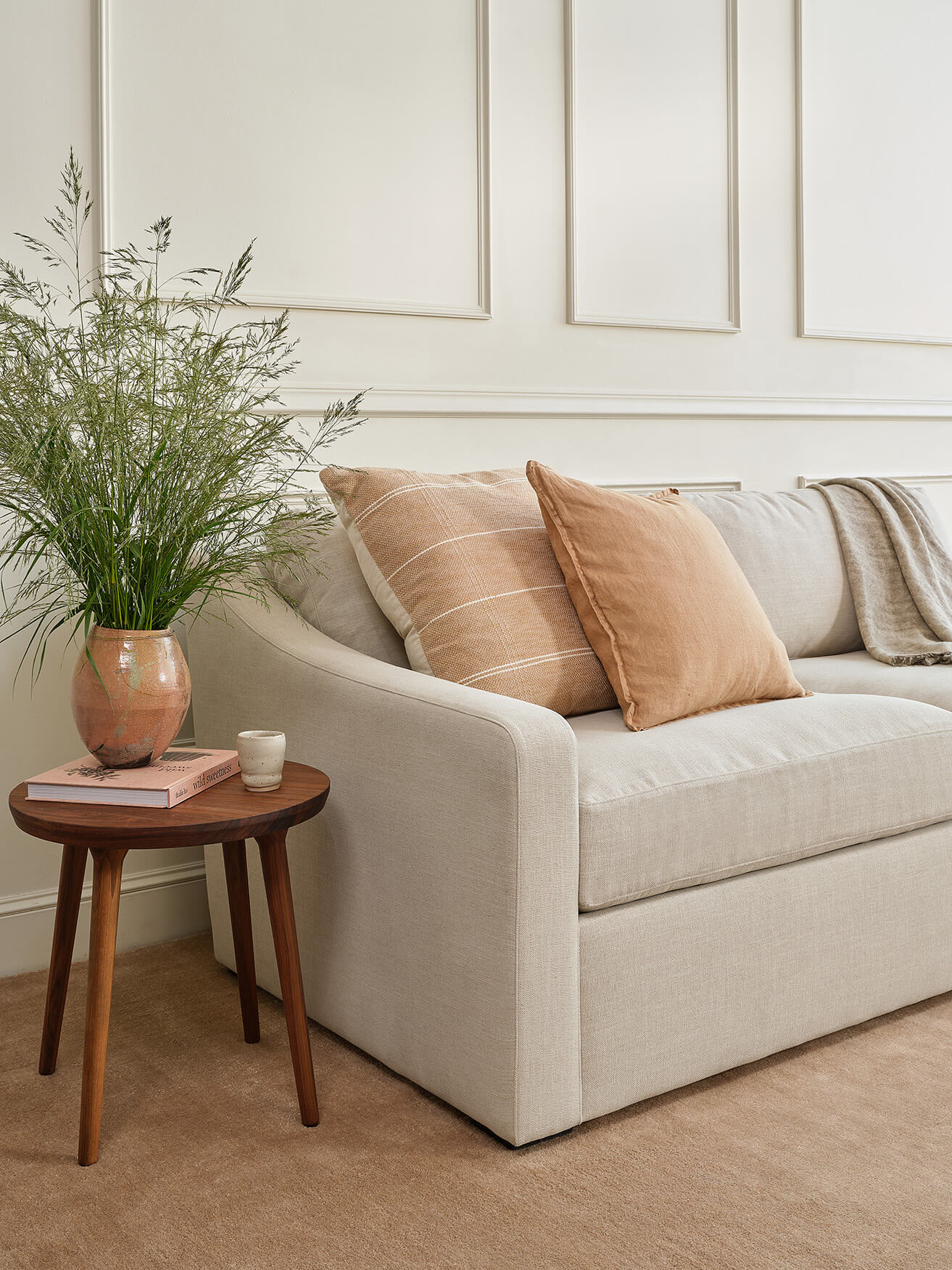Meera Chaise Sectional in Natural Latex